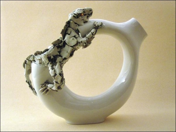 sculpture-lizard.JPG